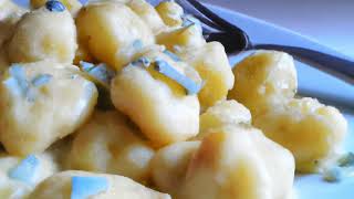 Gnocchi di patate alla gorgonzola [upl. by Quennie]