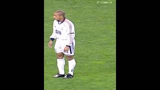 Roberto Carlos Shoot football shorts [upl. by Sigsmond]