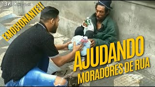 AJUDANDO MORADORES DE RUA [upl. by Wemolohtrab193]