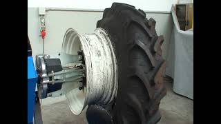 S560  automatic tyre changer for trucks and heavy vehicles [upl. by Otit851]