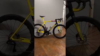 💛 Colnago V3RS TDF Limited Edition Tadej Pogačars first TDF winning celebration bike [upl. by Chiquia]