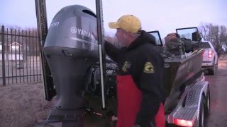 How to easily winterize an outboardmotor [upl. by Divadleahcim]