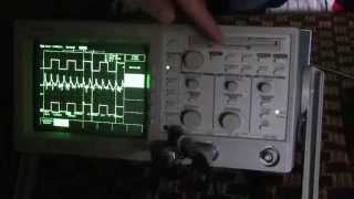 Oscilloscope TEKTRONIX TDS 340 A démonstration [upl. by Hurless609]