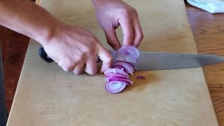 A fast way to cut paper thin onions [upl. by Odlanor]