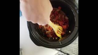 Crock pot chilli [upl. by Esyli44]