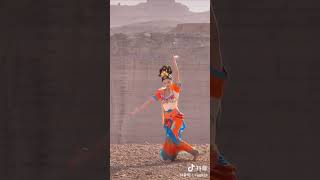 中国敦煌飞天舞中文神曲“左手指月”  China  Dunhuang Feitian dance  Chinese divine tune quotZuǒshǒu zhǐyuèquot [upl. by Porter806]