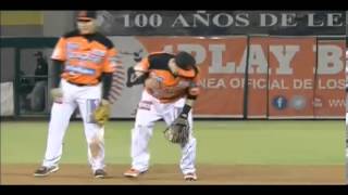 Jugada de Doble Play de La Chispa Gastelum Naranjeros 21122013 [upl. by Thilda]