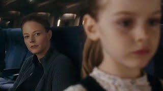 Su hija DESAPARECE en pleno vuelo Resumen de películas [upl. by Rima]