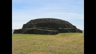 Des Pyramides en France [upl. by Yarrum211]