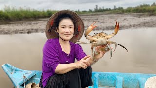 Solo Shrimp Harvest on a Misty Day Plus a Fresh Shrimp Soup amp Crispy Fish for Lunch [upl. by Sikras]