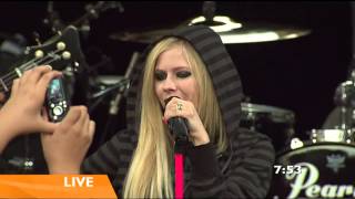 Avril Lavigne  Girlfriend  Live on Sunrise 08052007 [upl. by Longan]