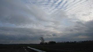 Weerbericht vrijdagochtend Regen en wind [upl. by Ngo]