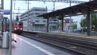 SBB Re 66 Doppeltraktion mit 50 Wagen in Aarau 290611 [upl. by Yenffad]