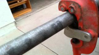 How to cut and tread galvanized pipe DIY [upl. by Boyer245]