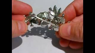 Vintage Jewellery and how to date a vintage brooch from the catch [upl. by Bacchus]