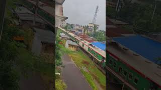 বৃষ্টিভেজা লৌহপথে সুন্দরবন এক্সপ্রেস। train bdrailway railway bangladeshrailway bdrail [upl. by Mccutcheon]