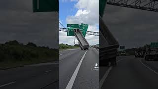 Truck Trailer Stuck on Freeway Sign Epic Fail 🚚💥 fypシ viral relatable [upl. by Anoiuq]