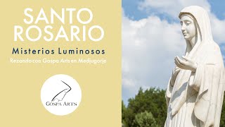 Santo Rosario  Misterios Luminosos Jueves  Rezando con Gospa Arts en Medjugorje [upl. by Gnem]