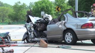 HeadOn Crash Lake Cook Road and Raupp Boulevard Buffalo Grove [upl. by Laamak106]