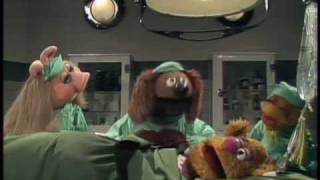 The Muppet Show Veterinarians Hospital  Fozzie Returns [upl. by Revolc]