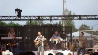 Josh Turner  quotWhy Dont We Just Dancequot  Winstock 2010 [upl. by Virge]