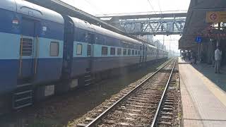 17031 Mumbai Hyderabad Express  Behind KYN WDG3A  Chugging Through Matunga CR  Indian Railways [upl. by Naasar]