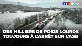 Neige  des milliers de poids lourds toujours à larrêt sur lA36｜TF1 INFO [upl. by Aratnahs]