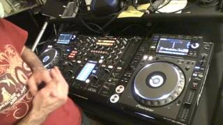 DJ MIXING TUTORIAL How to Mix tunes with different BPM [upl. by Natiha765]