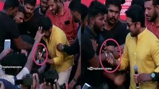 Suriya Fights for his fan at Kerala [upl. by Wilser]