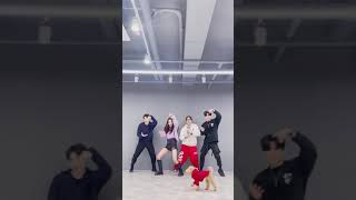 청하 Killing Me Challenge🙌 With DANCER teamassa [upl. by Nehgaem]