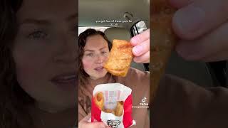 KFC New Apple Pie Poppers Review 🍎 🥧👍🏾 kfc kentuckyfriedchicken applepiepoppers applepie [upl. by Bean522]