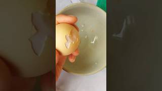 unboiled egg Im trying to peel the egg 咀嚼音 miyuasmr mukbang eatingfood asmrvideos asmrsounds [upl. by Jadda]