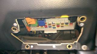 Astra G Mk4 FUSE BOX Location [upl. by Sotos]