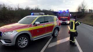 Einsatzfahrt der Feuerwehr Schwetzingen zu einem Verkehrsunfall [upl. by Proudlove417]