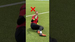 NON FARE QUESTO ERRORE🧤❌ TUTORIAL PORTIERE iileven allenamentoportieri [upl. by Notgnimer]