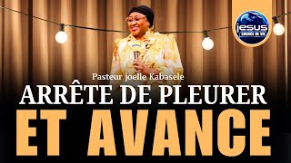 Pasteur joelle Kabasele  Arrête de pleurer et avance [upl. by Camroc]