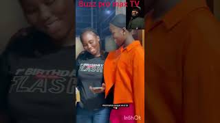 Fatou offre un nouveau téléphone a sa mère pour son anniversaireHBDaxel kimi fatou youtube [upl. by Fugazy]