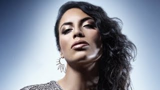 Zaho  Boloss Lyrics video [upl. by Arocahs]