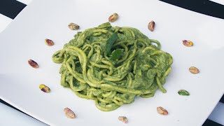 Spaghetti al Pesto di Pistacchi  Veg Raw Food Crudismo [upl. by Hardej]