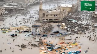 عاصفة مرعبة في القصيم وجدة تغرق وسيول جارفة في مكة السعودية مأساة كبيرة [upl. by Ivanah]