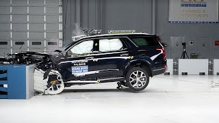 2022 Hyundai Palisade updated moderate overlap front IIHS crash test [upl. by Naneek]