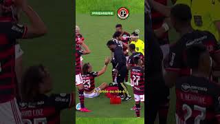 Esse lance para ser expulsão direto kkk flamengo fla mengo [upl. by Nomzaj]