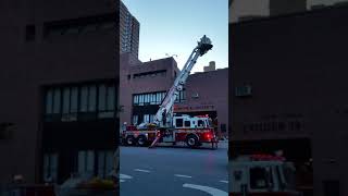 FDNY quotFORT PITTquot LOWERING ITS LADDER Ladder 18 Lower East Side NYC fdny firetruck firefighter [upl. by Norb115]