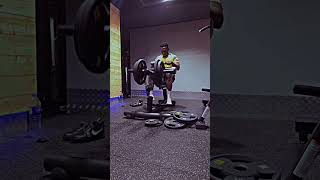 Calves raises 4×10 reps gymworkout dontskiplegday fitness [upl. by Tuhn]