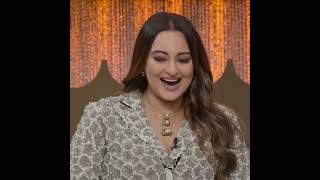 Satrughan amp Sonakshi Sinha in Kaps cafe kapilsharma sonakshisinha satrughansinha kapil [upl. by Vallo]