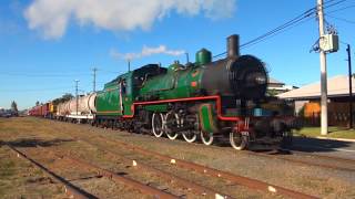 BB18 ¼ 1089  Cloncurry 150  Rockhampton to Mackay  9062017 [upl. by Medwin]