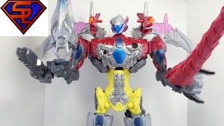 Power Rangers 2017 Movie MegaZord Combiner Action Figure Review [upl. by Anwahsit]