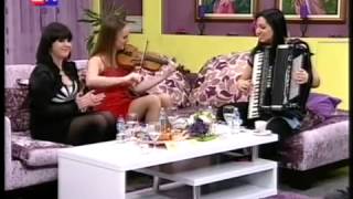 Sandra Milosevic harmonika i Jelena Urosevic violina  kolo uzivo [upl. by Lewap]