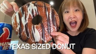 Mangez Monday French vb  to eat…Texas Sized Donut from the Sidney Bakery in Sidney BC [upl. by Baalman]