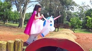 O UNICÓRNIO ENCANTADO DA PRINCESA LELINDA ★ Comemorando 400K com Diversão de Fantasia no Playground [upl. by Henden36]